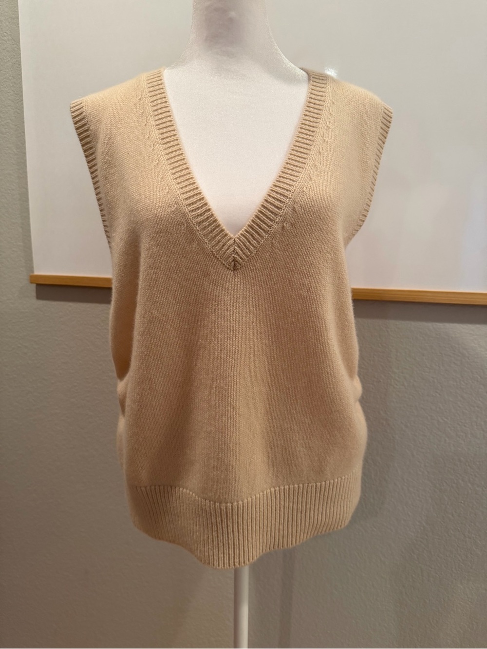 Boden Blush V-Neck Sleeveless Knit Vest